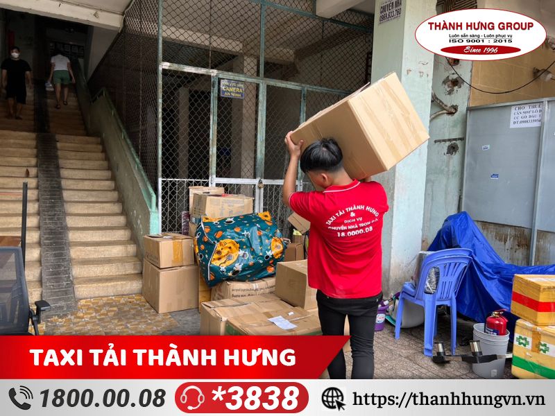 Taxi Tải Thành Hưng thực hiện dự án chuyển nhà 