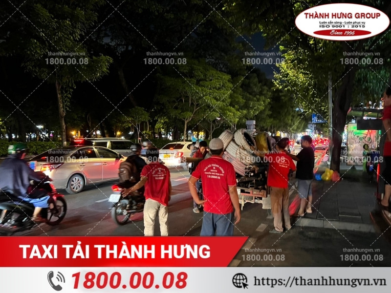 Tham khảo dịch vụ bốc hàng đêm Thành Hưng, liên hệ hotline 1800.0008.