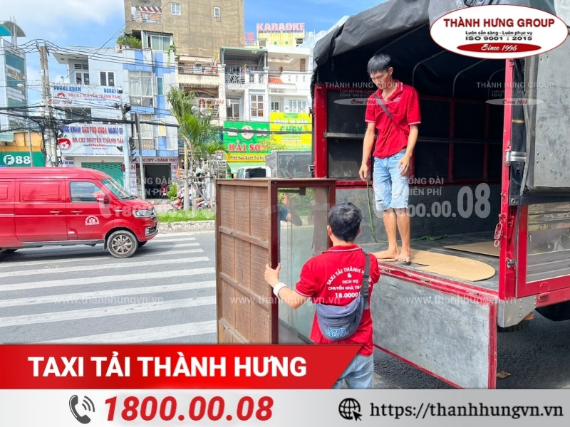 Thành Hưng hỗ trợ khách hàng chuyển nhà tại Hà Nội an toàn, hiệu quả.