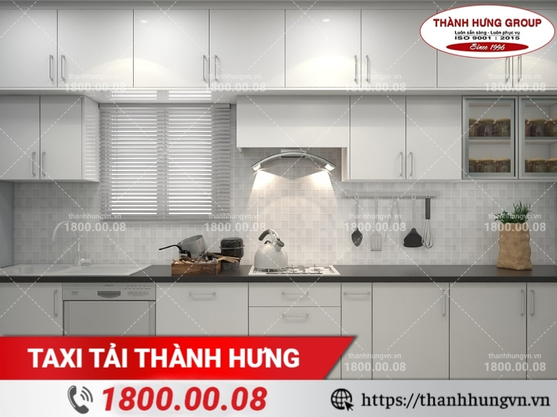 Tháo lắp tủ bếp đòi hỏi dụng cụ chuyên dụng và kỹ năng chuyên nghiệp.