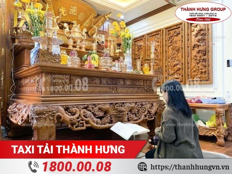 Thay bàn thờ mới hay không tùy thuộc vào điều kiện và quan điểm của mỗi gia đình.