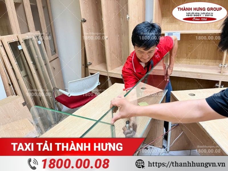 Thuê công ty tháo dỡ văn phòng chuyên nghiệp để được hỗ trợ từ A đến Z.