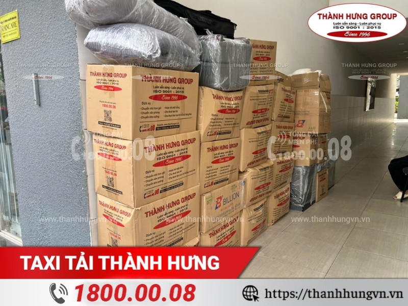 Thùng carton Thành Hưng nhiều kích thước để đóng gói quần áo chuyển nhà.