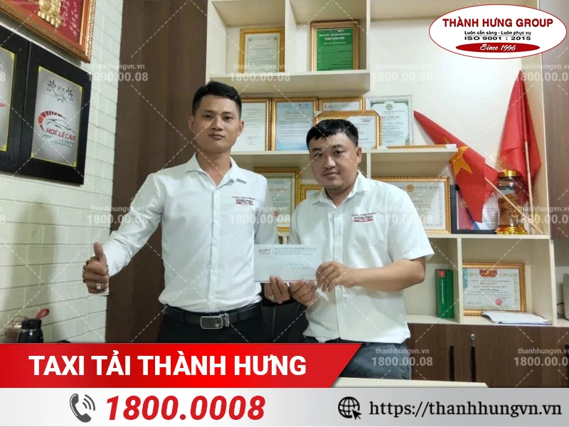 Trao thưởng chuyên viên khảo sát đạt thành tích tốt tháng 2/2026