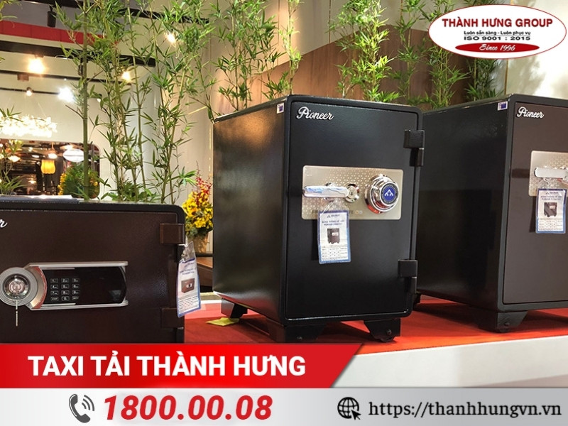 Tự vận chuyển két sắt tiềm ẩn nhiều rủi ro do trọng lượng két nặng, kết cấu cồng kềnh.