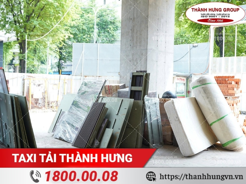 Ước lượng khối lượng hàng hóa để lựa chọn trọng tải xe phù hợp.
