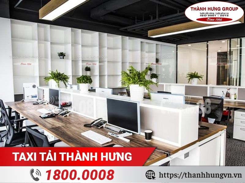 Văn phòng có rất nhiều đồ đạc cần đóng gói khi chuyển dọn.