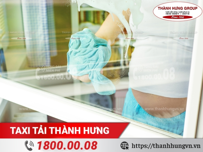 Bà bầu không nên tham gia dọn dẹp/chuyển đồ.