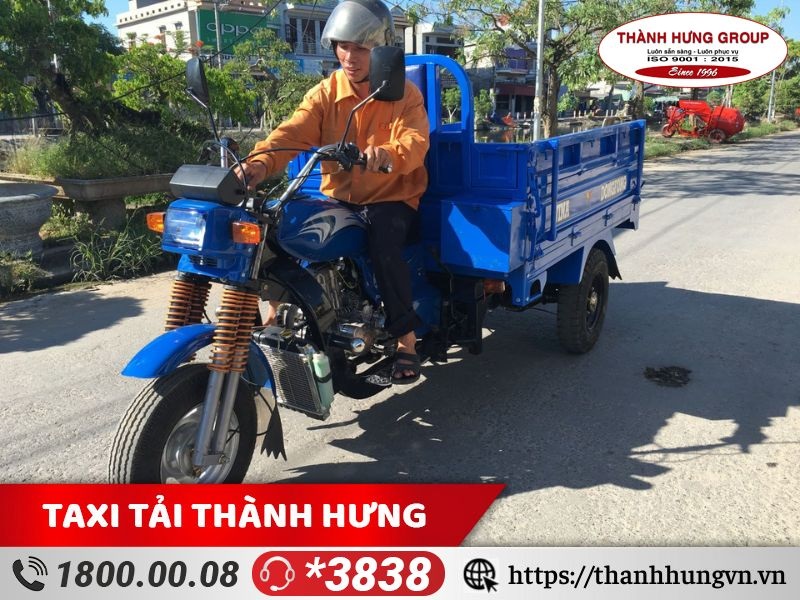 Xe ba gác là phương tiện để chuyển nhà, phòng trọ phổ biến hiện nay