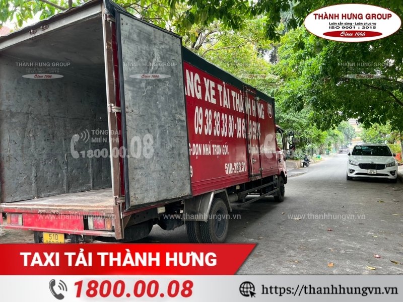 Xe tải chuyển nhà chung cư của Thành Hưng.