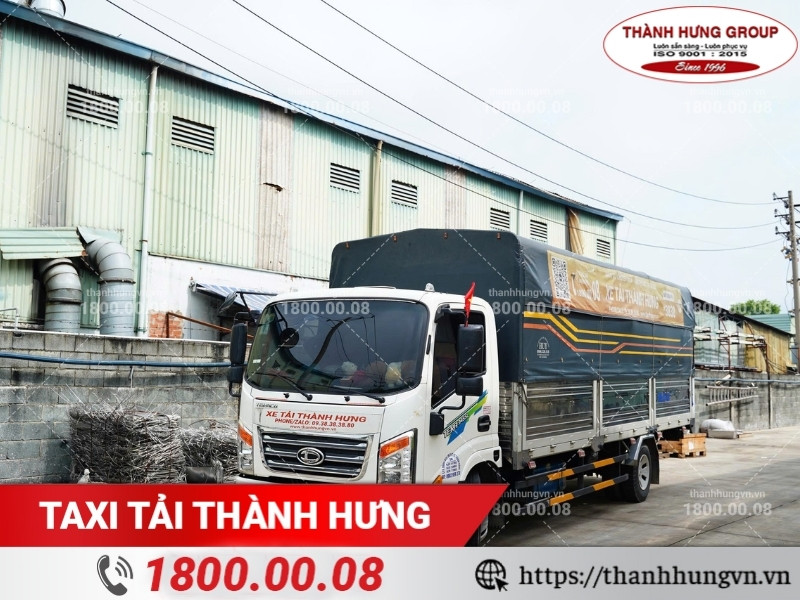 Xe tải Thành Hưng đa dạng kích thước, vận chuyển bảng hiệu, biển quảng cáo.